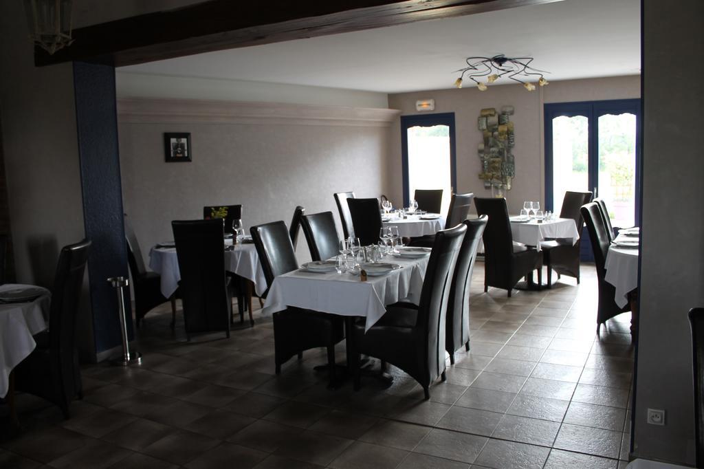 Auberge De Villequier Eksteriør bilde