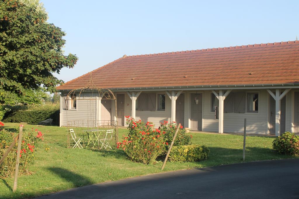 Auberge De Villequier Eksteriør bilde