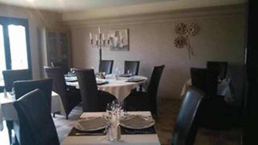 Auberge De Villequier Eksteriør bilde